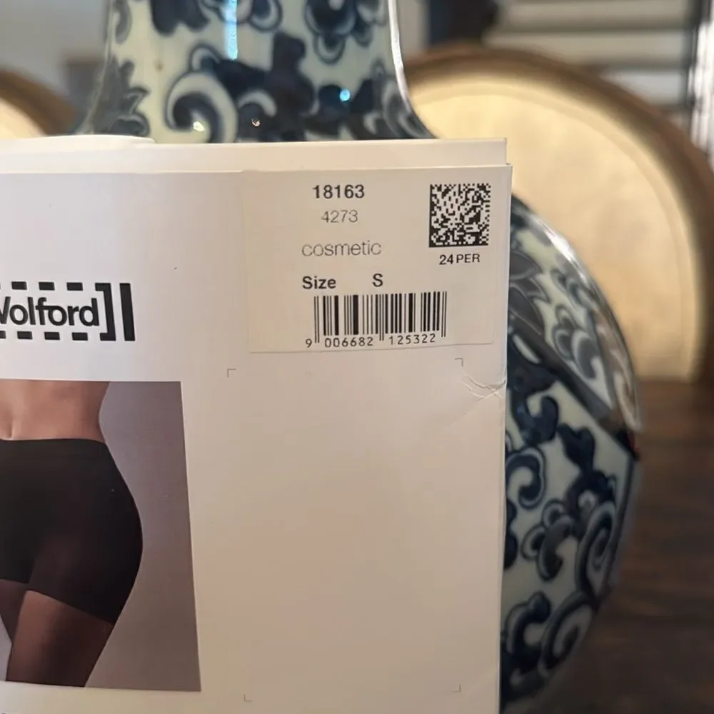 NWT Wolford control top tights-cosmetic color